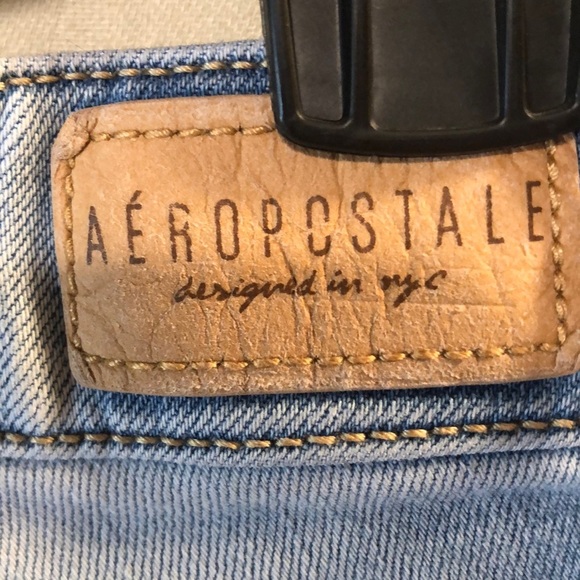 Aeropostale Distressed Jeans Shorts Size 4 - Picture 3 of 5